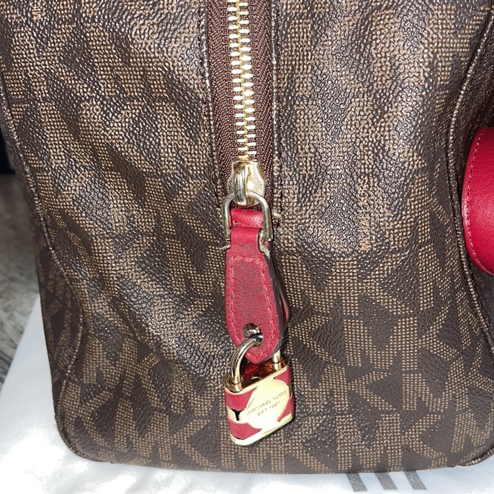 Mk Logo Bag - Picture 4 of 10
